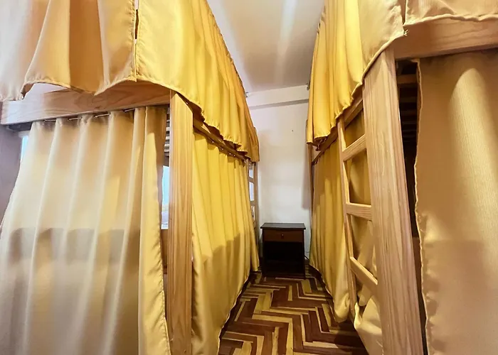 Shanti Hotel *